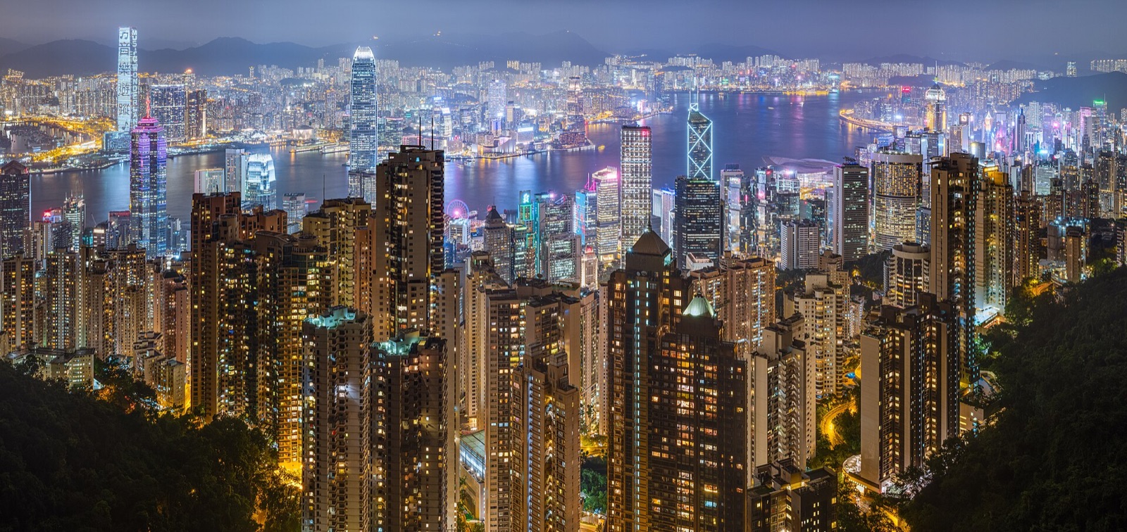 Victoria Harbour am Abend